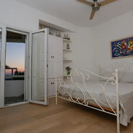 αιωρα Villa